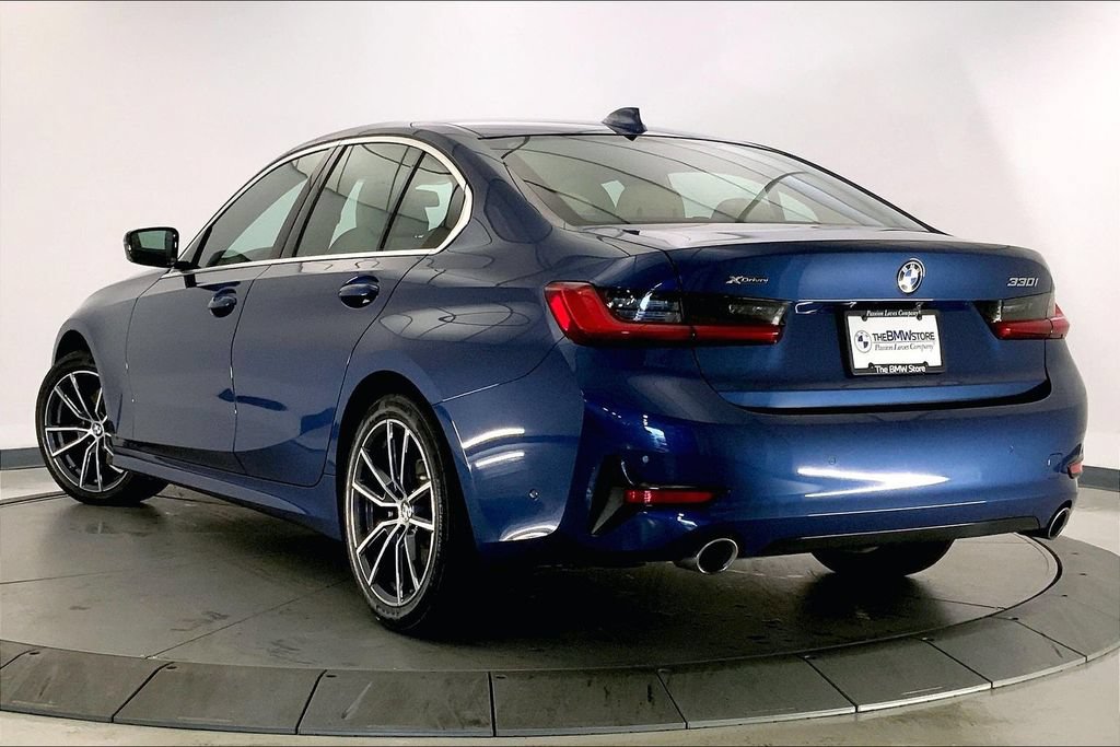 Used 2021 BMW 330i xDrive Sedan w/ Premium Package AWD/4WD image 10
