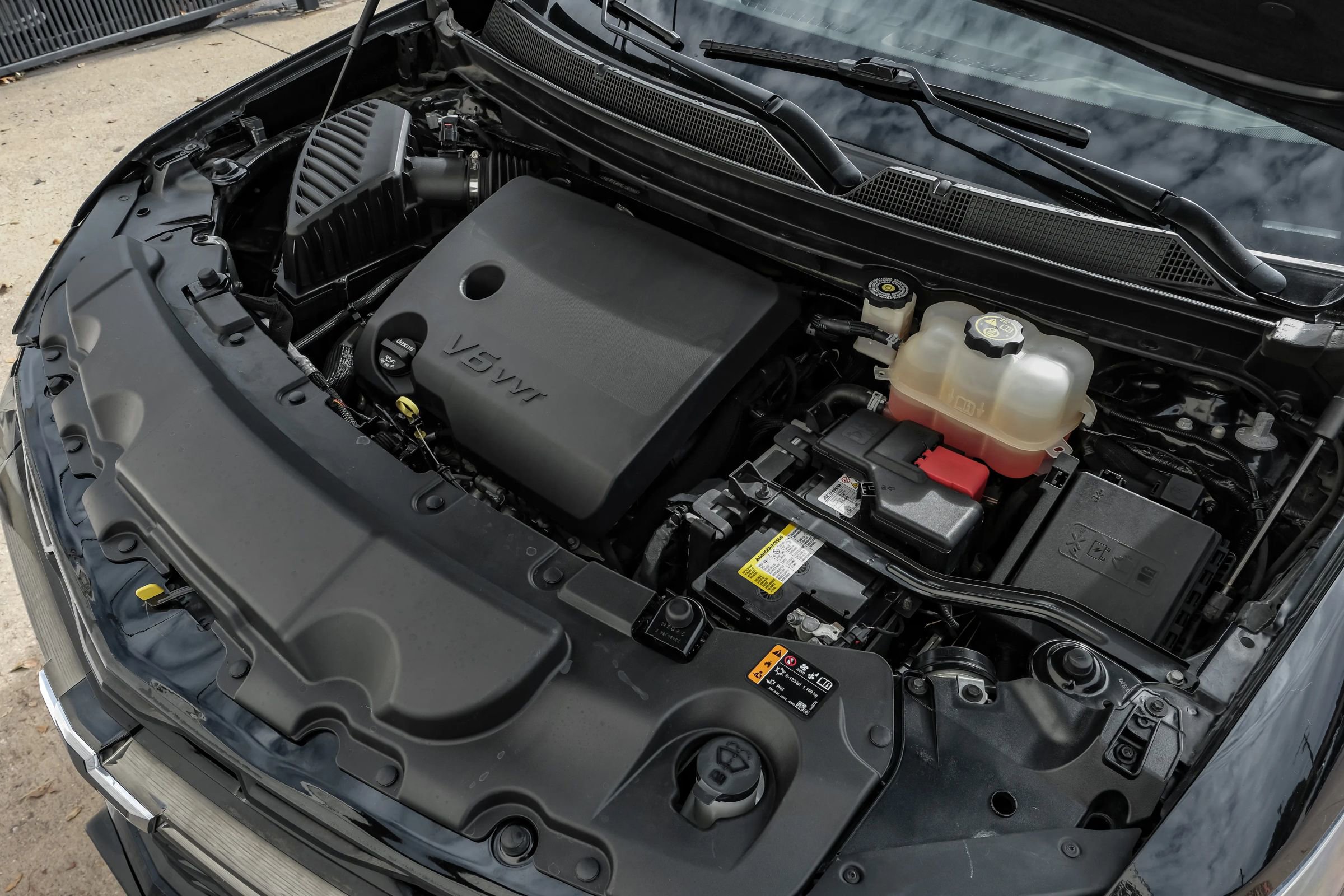 Used 2022 Chevrolet Traverse Premier w/ Redline Edition FWD image 65