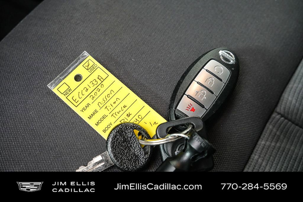 Used 2020 Nissan Titan SV w/ SV Convenience Package image 35