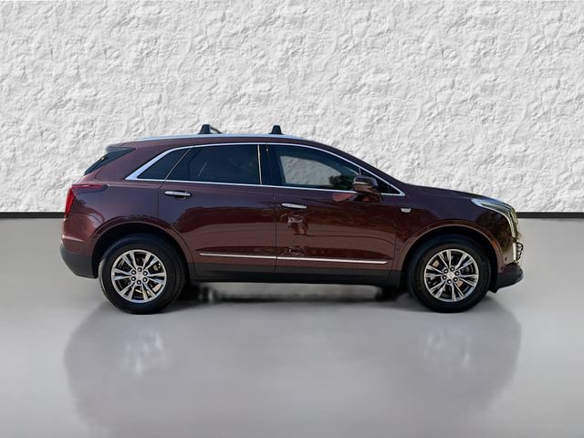 Used 2022 Cadillac XT5 Premium Luxury w/ Technology Package AWD/4WD image 2