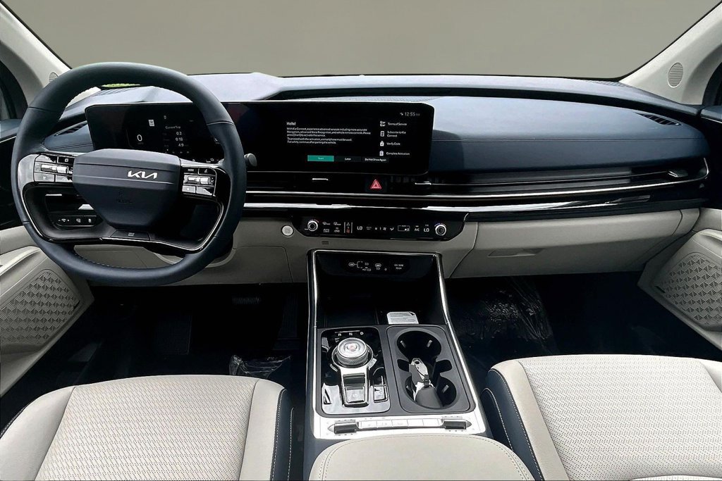 New 2027 Kia Carnival SX Prestige FWD image 5