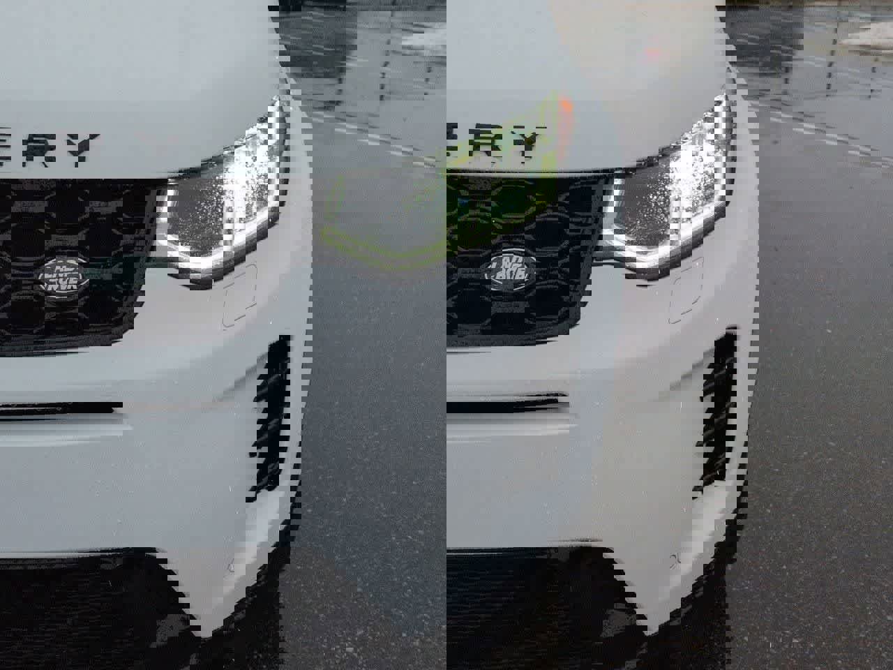 New 2026 Land Rover Discovery Sport Landmark image 8