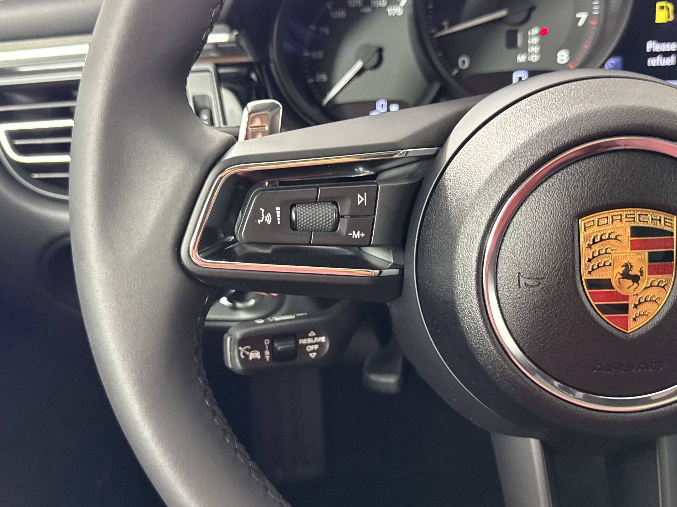 New 2025 Porsche Macan image 18