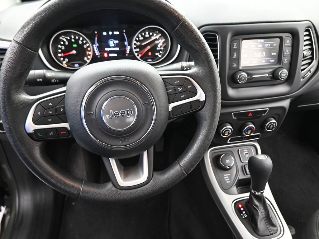 Used 2018 Jeep Compass Sport image 39