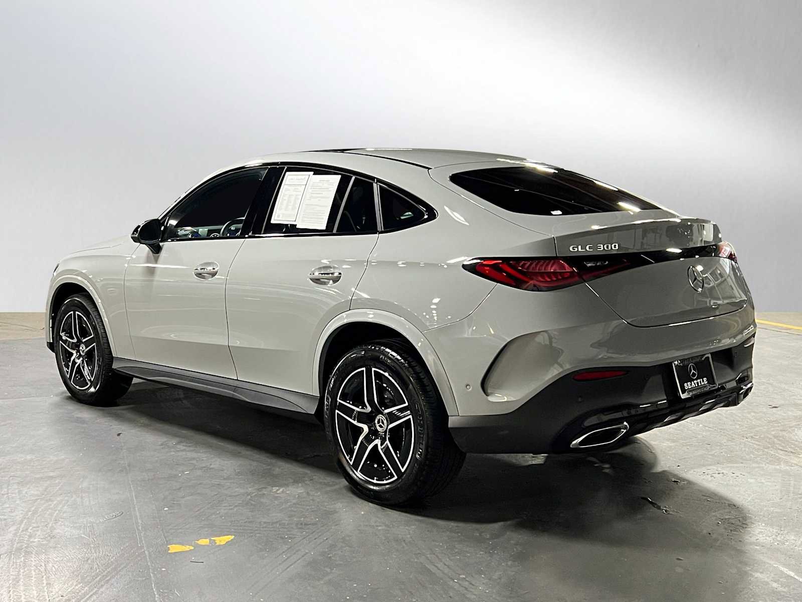 Used 2025 Mercedes-Benz GLC 300 GLC 300 image 5