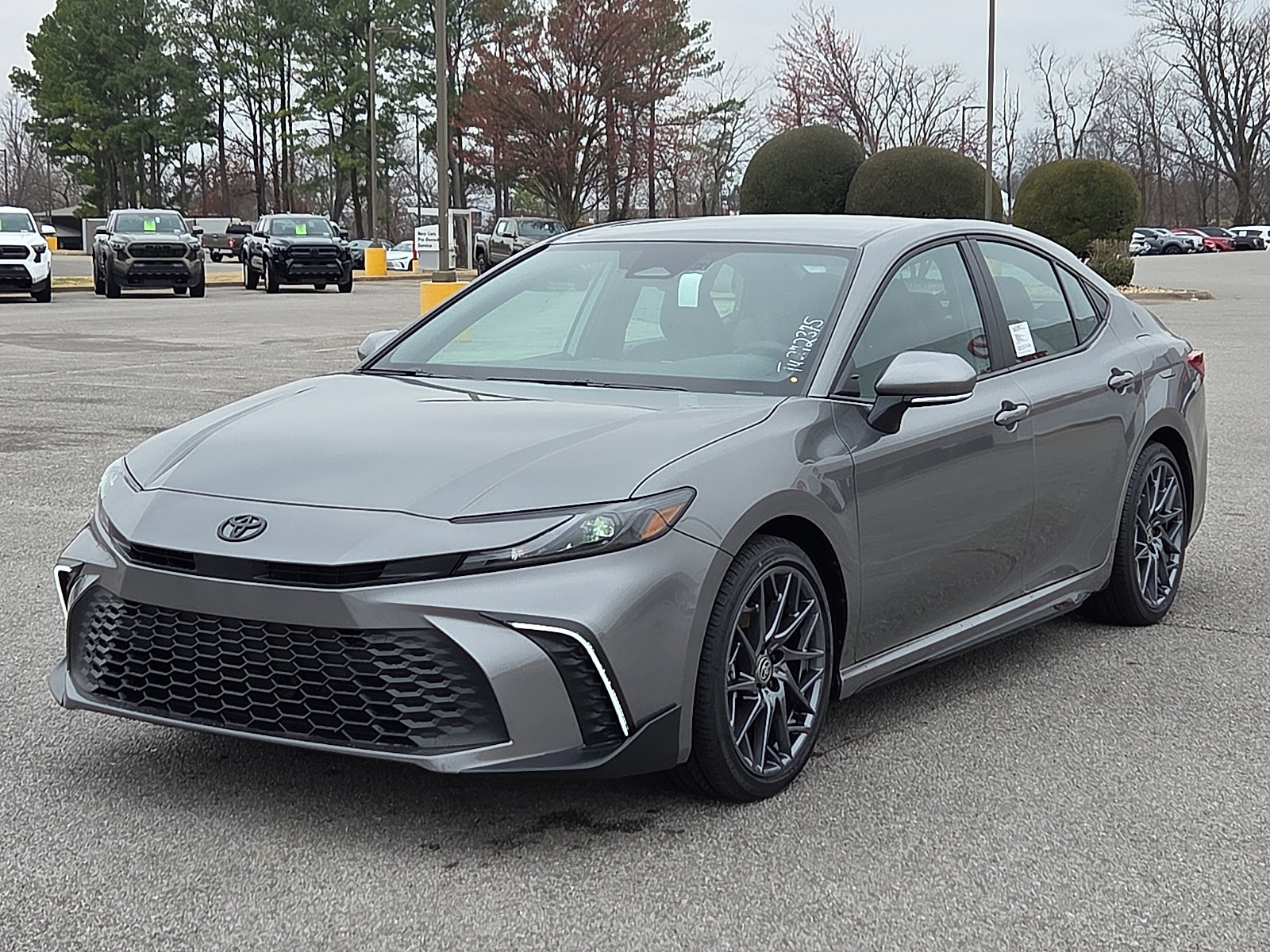 New 2026 Toyota Camry SE image 2