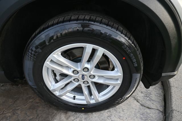 Used 2020 Ford Explorer XLT w/ Comfort Package AWD/4WD image 11