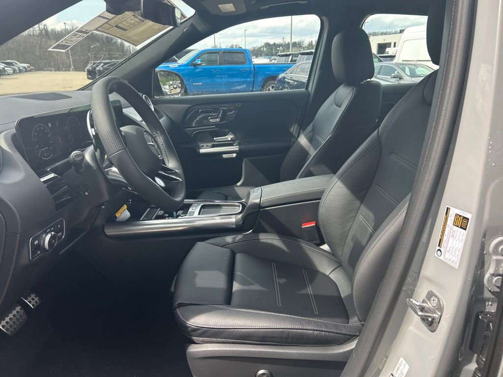 New 2026 Mercedes-Benz GLA 35 AMG 4MATIC image 11