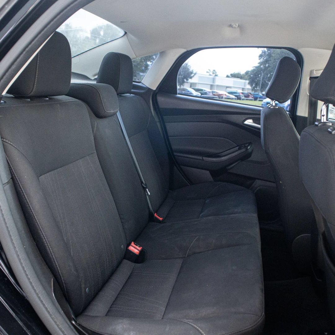 Used 2017 Ford Focus SE FWD image 15