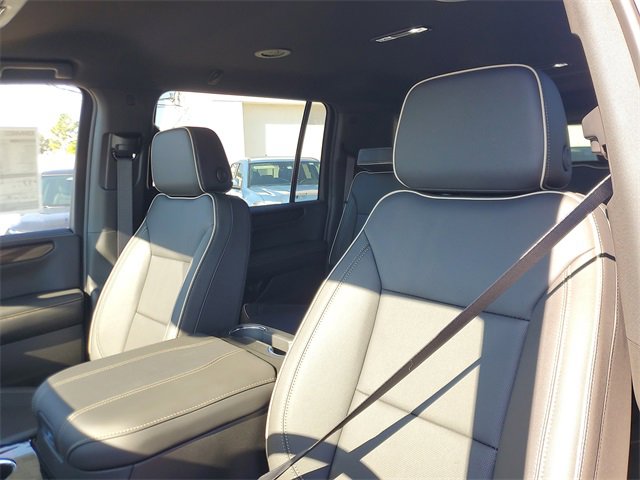 New 2026 GMC Yukon XL Elevation image 18