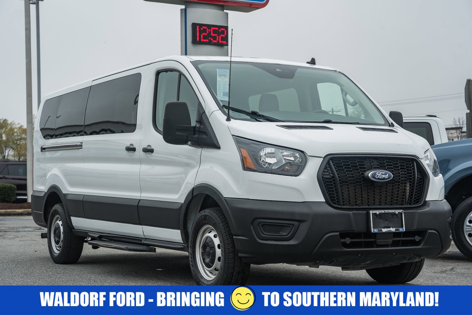Used 2023 Ford Transit 350 XL image 1