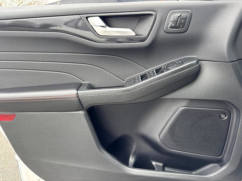 Used 2023 Ford Escape ST-Line Elite w/ Premium Technology Package image 21