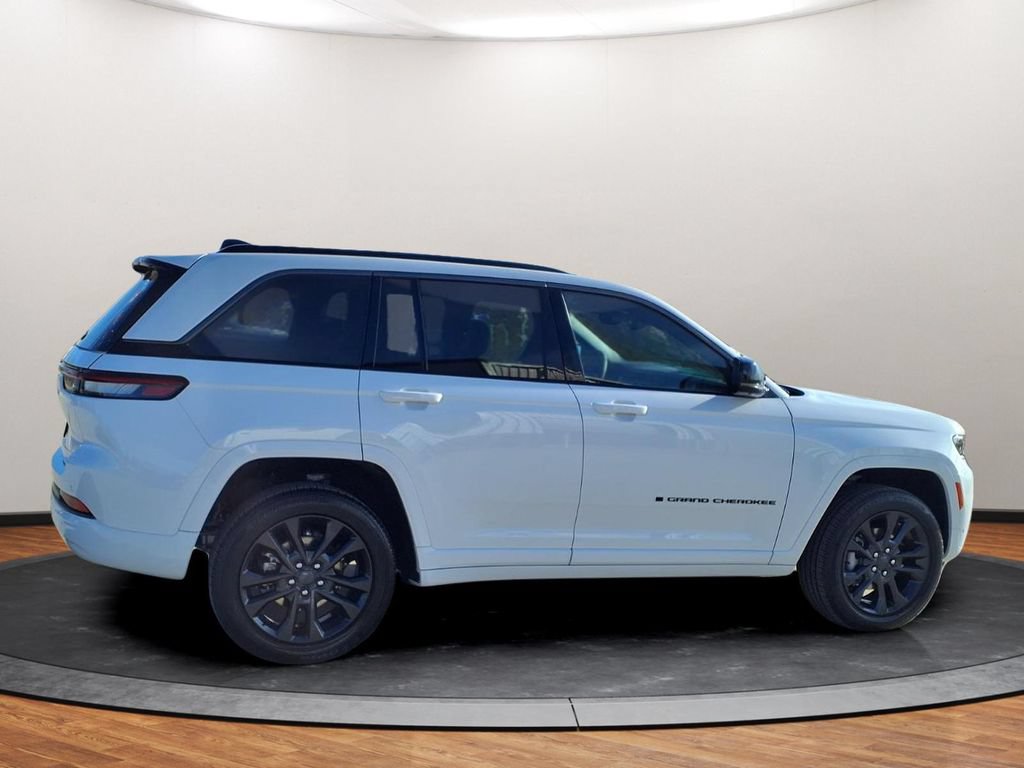 New 2026 Jeep Grand Cherokee Limited AWD/4WD image 14