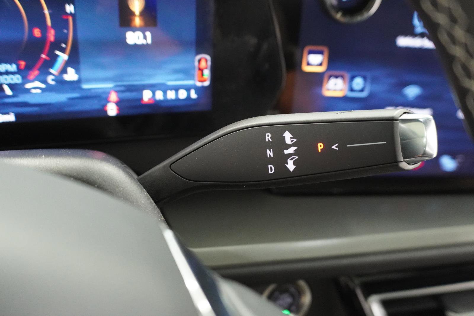 Used 2024 Chevrolet Traverse LT FWD image 26