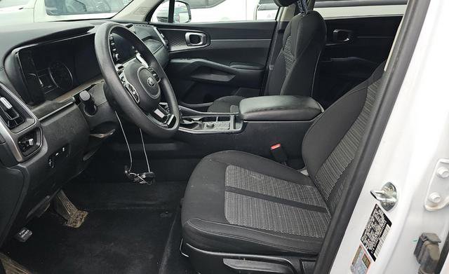 Used 2021 Kia Sorento LX FWD image 3