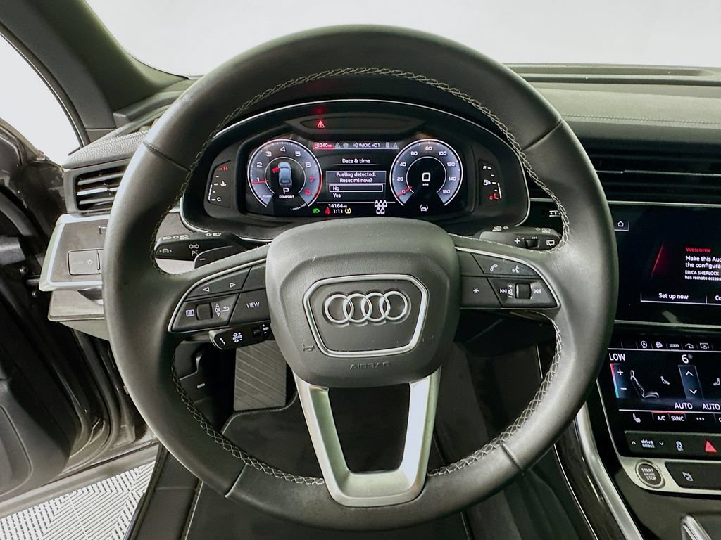Used 2025 Audi Q7 2.0T Premium w/ Convenience Package AWD/4WD image 18