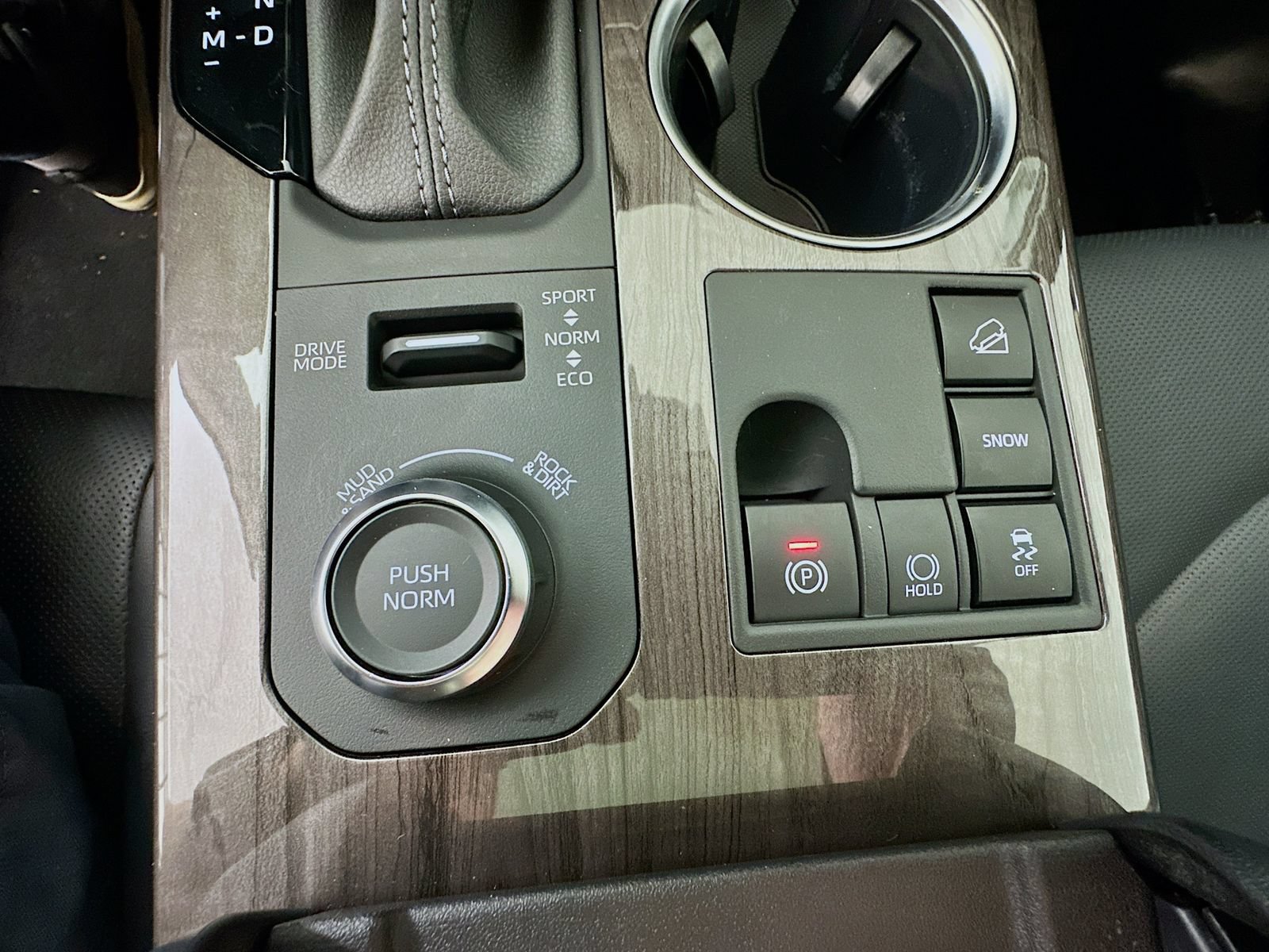 Used 2024 Toyota Highlander Platinum AWD/4WD image 28