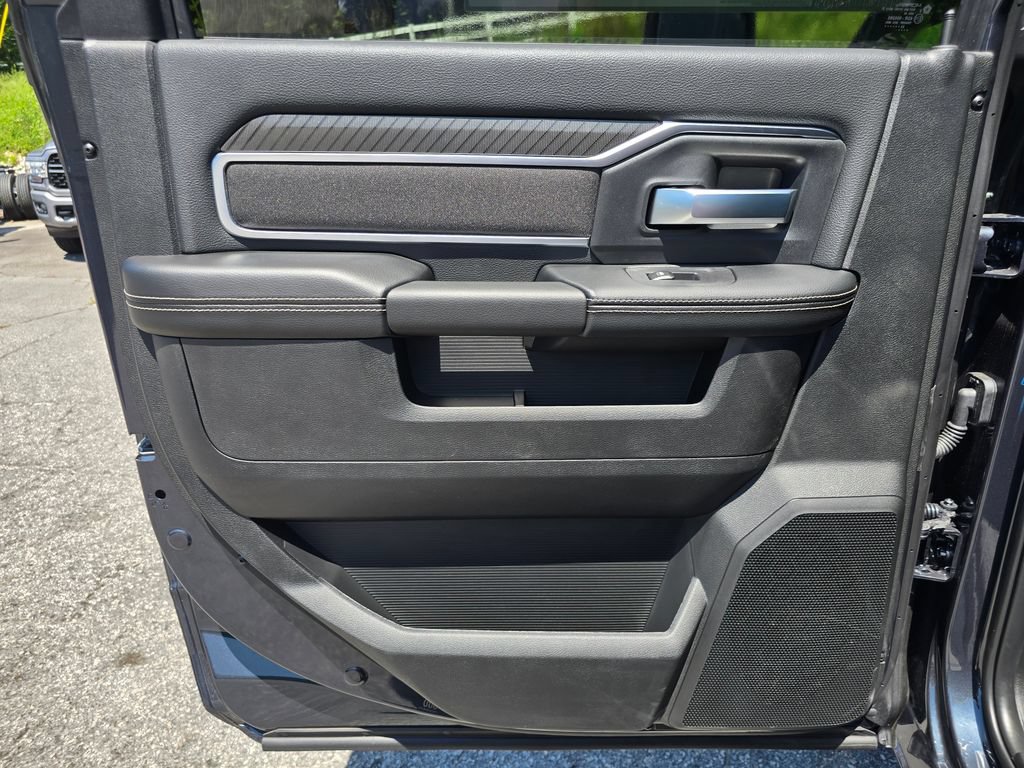 New 2026 RAM 2500 Big Horn AWD/4WD image 38