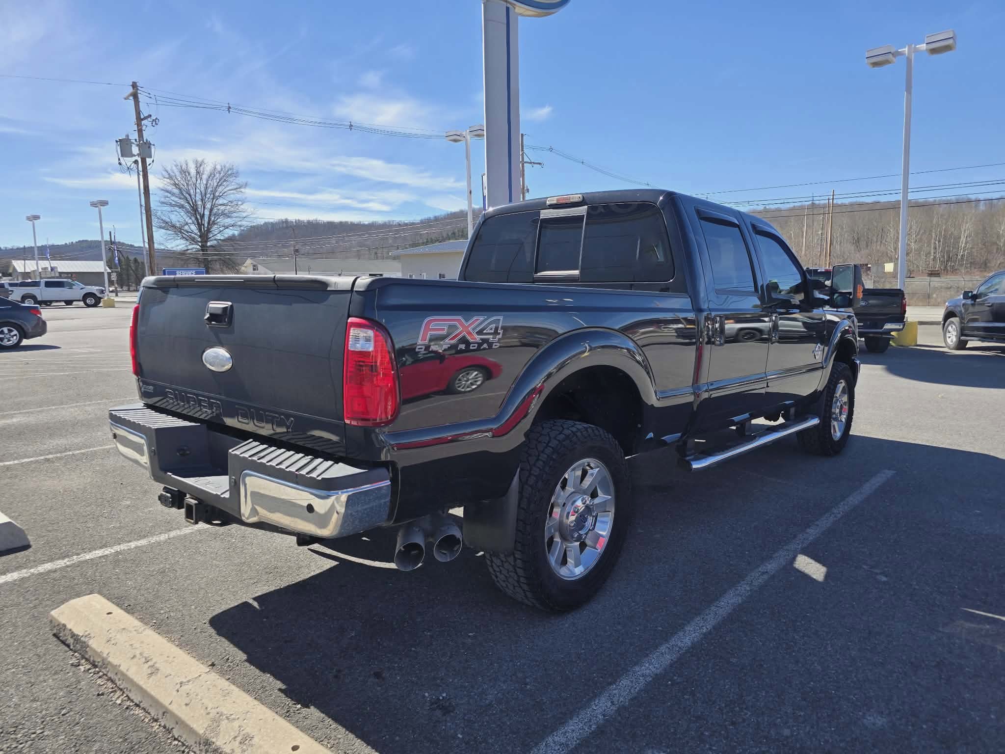 Used 2012 Ford F350 Lariat w/ Lariat Ultimate Pkg image 3