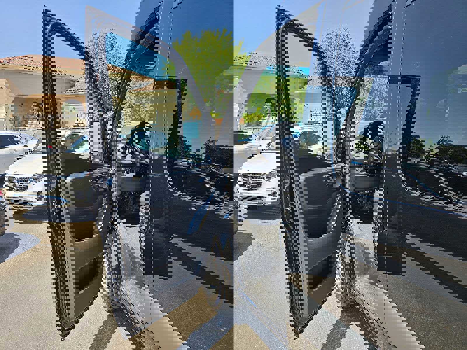 Used 2024 Mercedes-Benz Sprinter 3500 image 22