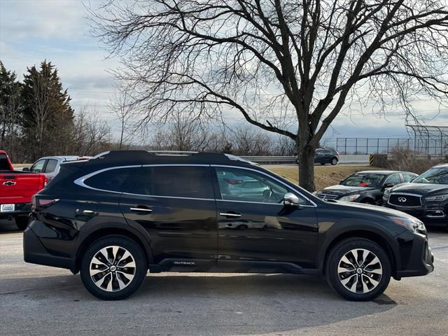 Used 2023 Subaru Outback Touring image 7