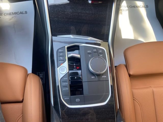 Used 2024 BMW 330i xDrive Sedan w/ Premium Package AWD/4WD image 13