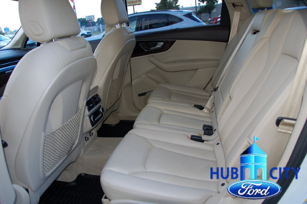 Used 2018 Audi Q7 3.0T Premium Plus w/ Premium Plus Package AWD/4WD image 11