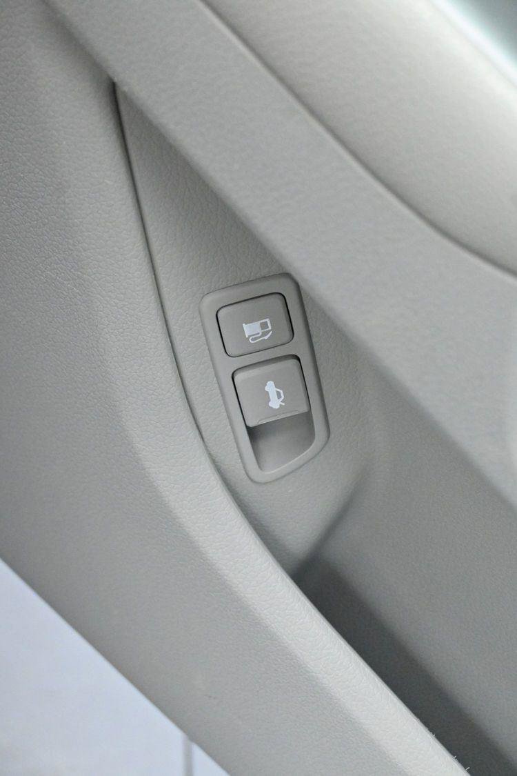 Used 2015 Kia Optima LX w/ LX Convenience Plus Package FWD image 12