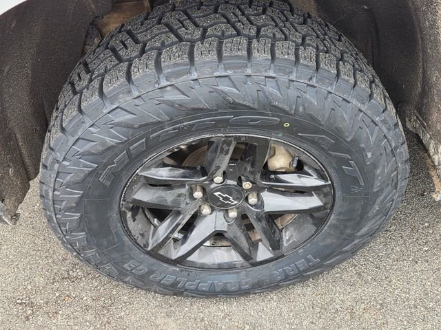 Used 2021 Chevrolet Silverado 1500 LT Trail Boss w/ Convenience Package II image 8