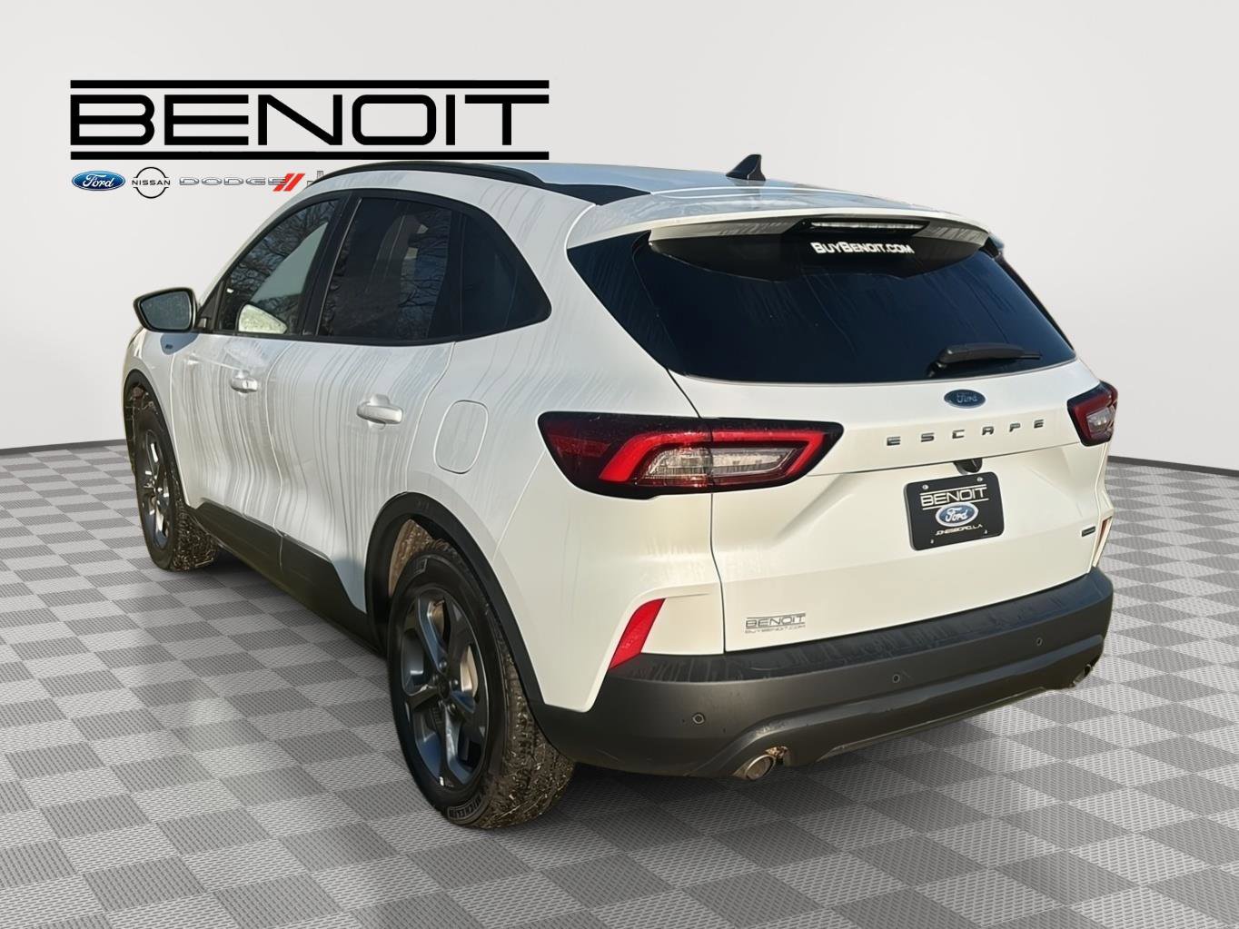 Used 2025 Ford Escape ST-Line w/ Equipment Group 301A image 7