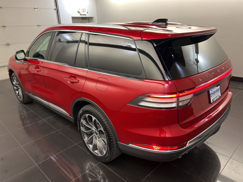 Used 2026 Lincoln Aviator Reserve image 4