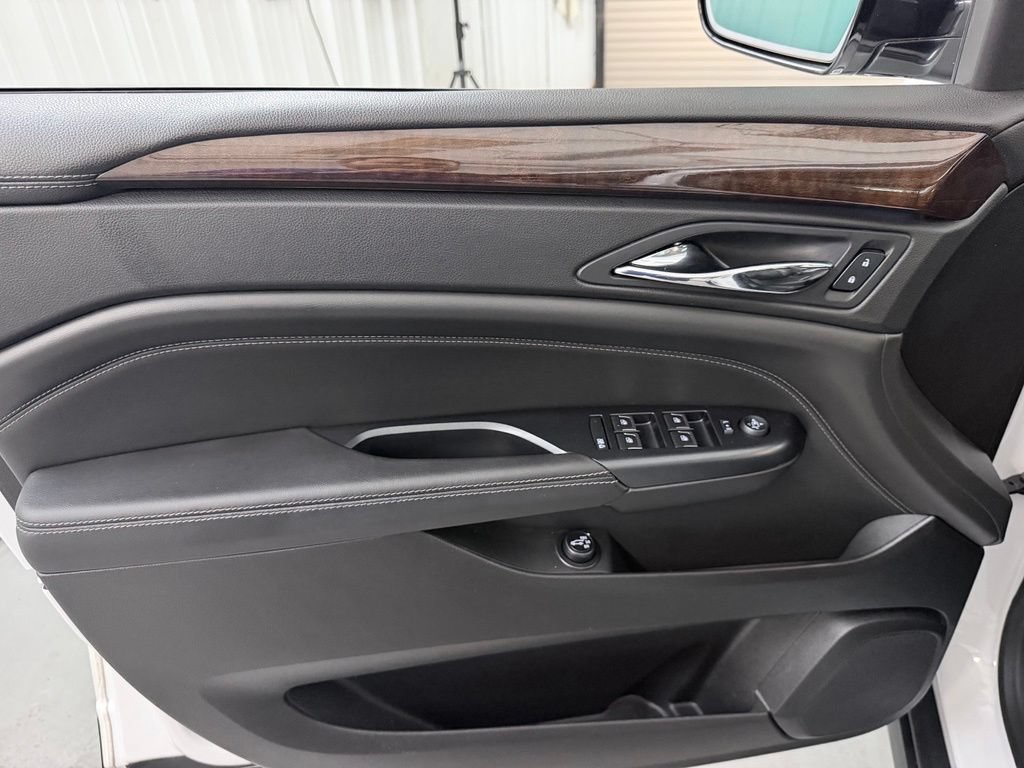 Used 2014 Cadillac SRX Performance FWD image 12