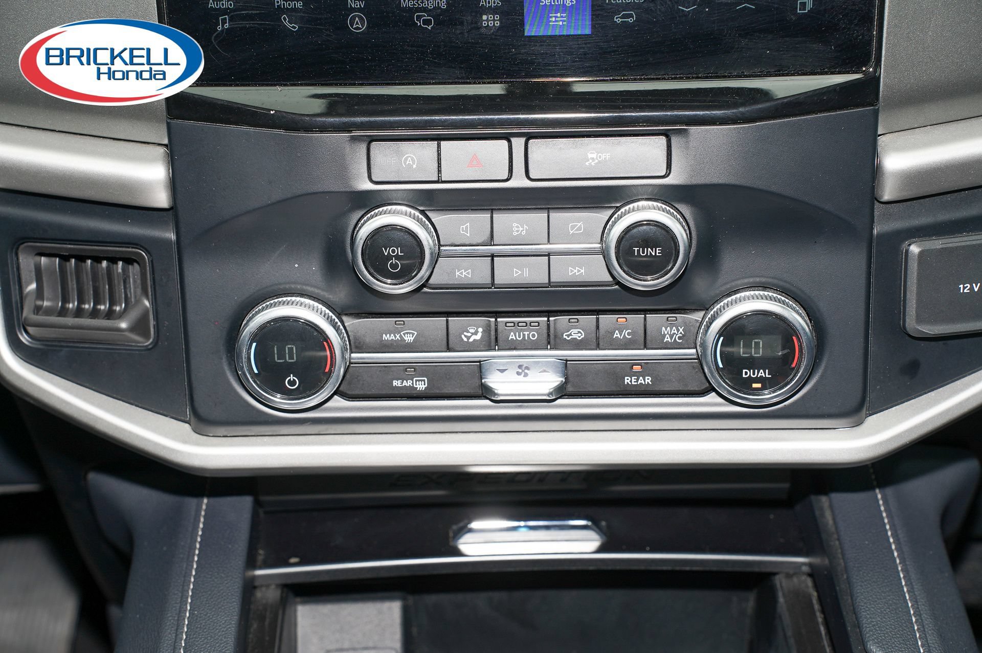 Used 2024 Ford Expedition Max XLT RWD image 26