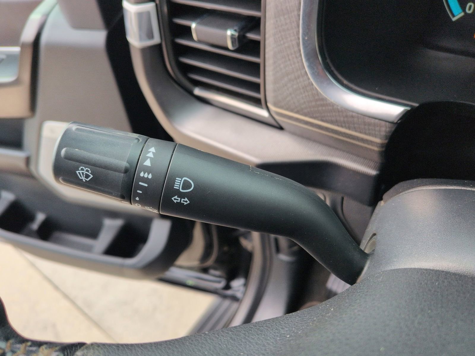 Certified 2023 Ford F150 Platinum image 27