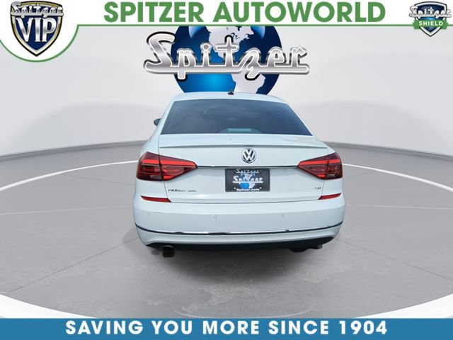 Used 2018 Volkswagen Passat 2.0T SEL Premium FWD image 7