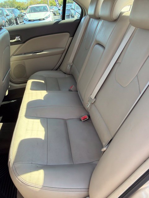 Used 2010 Ford Fusion SEL FWD image 9