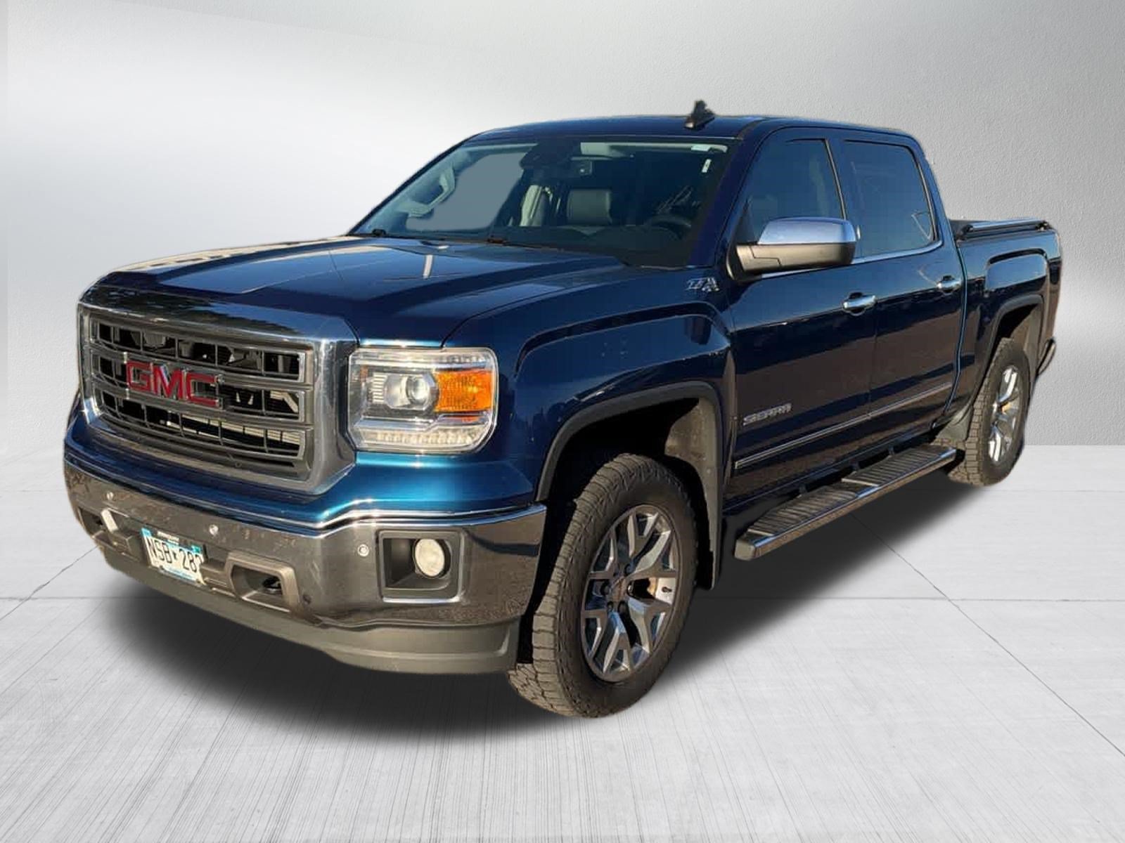 Used 2015 GMC Sierra 1500 SLT w/ SLT Crew Cab Value Package AWD/4WD image 3