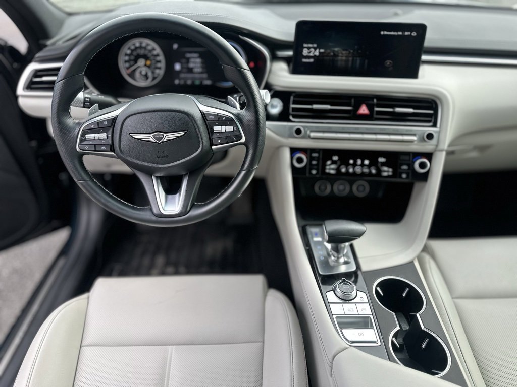 Used 2024 Genesis G70 2.5T image 10