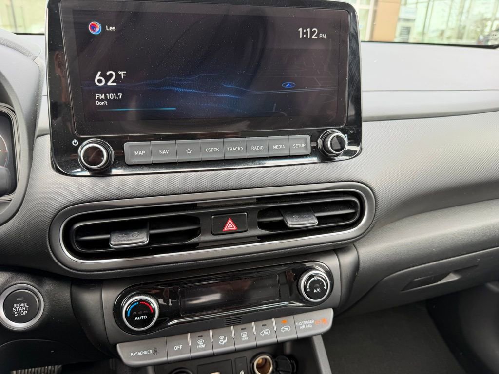 Used 2022 Hyundai Kona Limited image 9