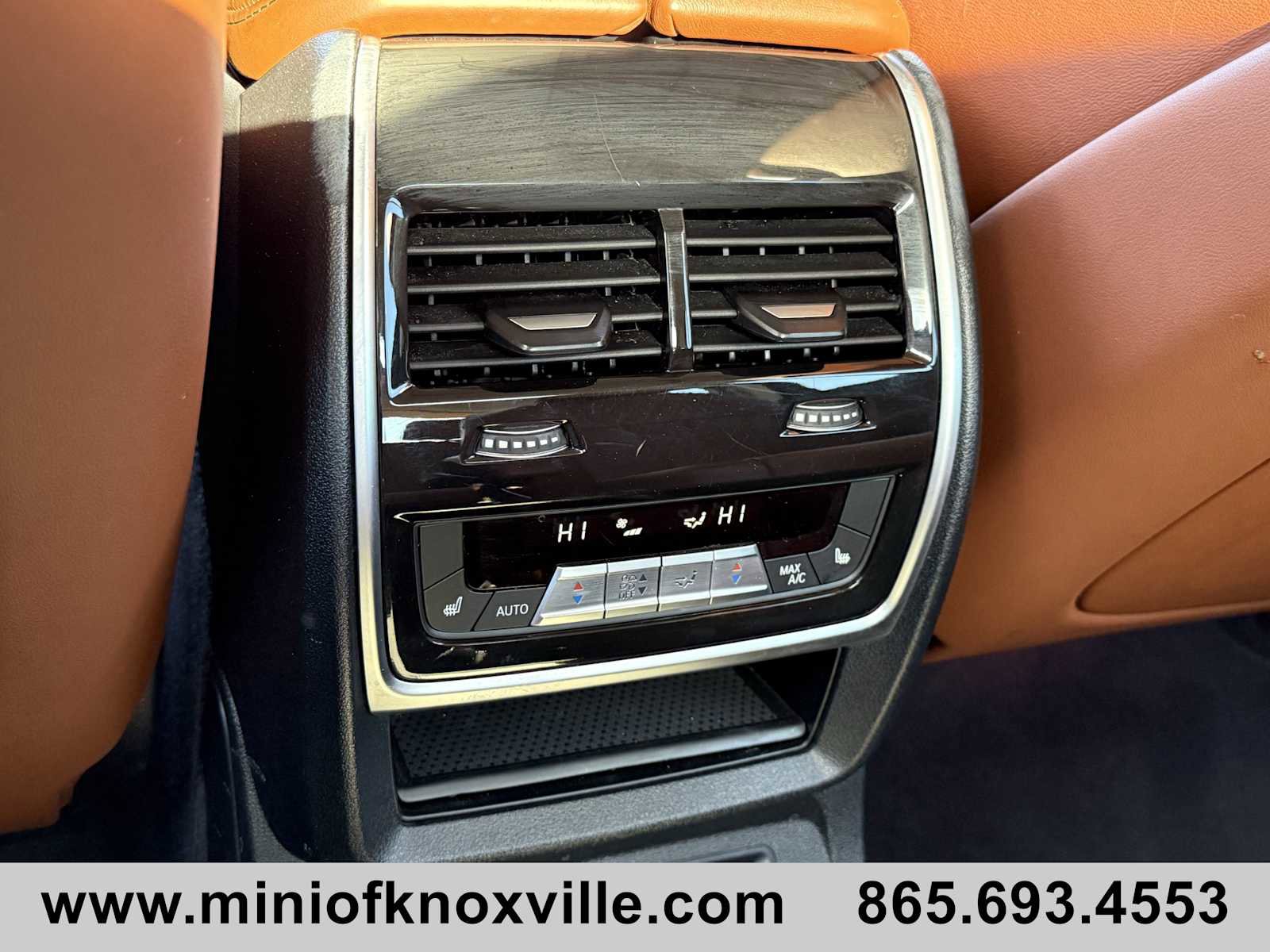 Used 2023 BMW X7 xDrive40i w/ Executive Package image 36