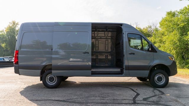 New 2025 Mercedes-Benz Sprinter 2500 image 2