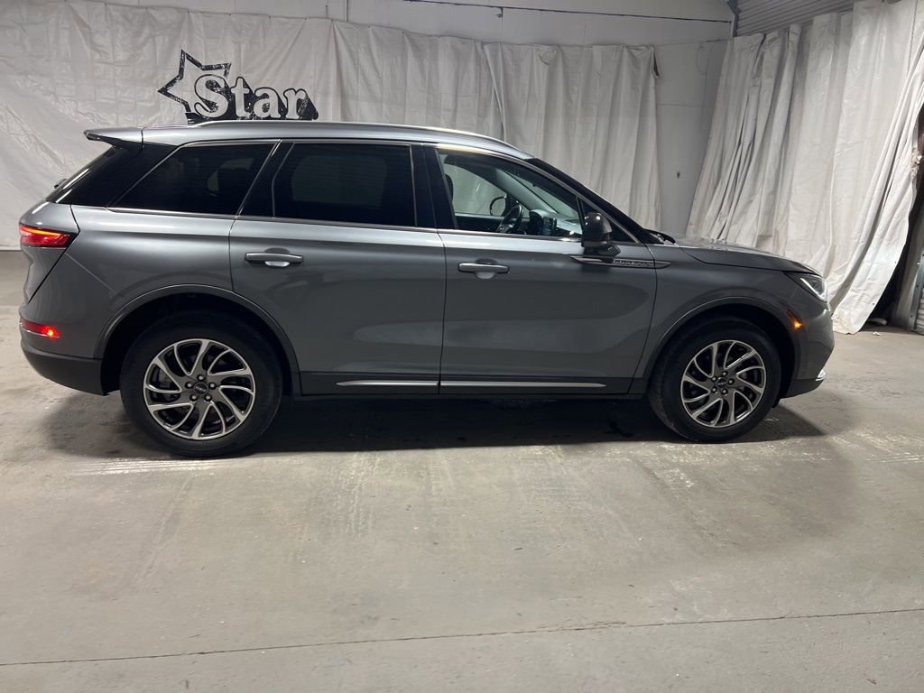 Used 2022 Lincoln Corsair FWD image 7