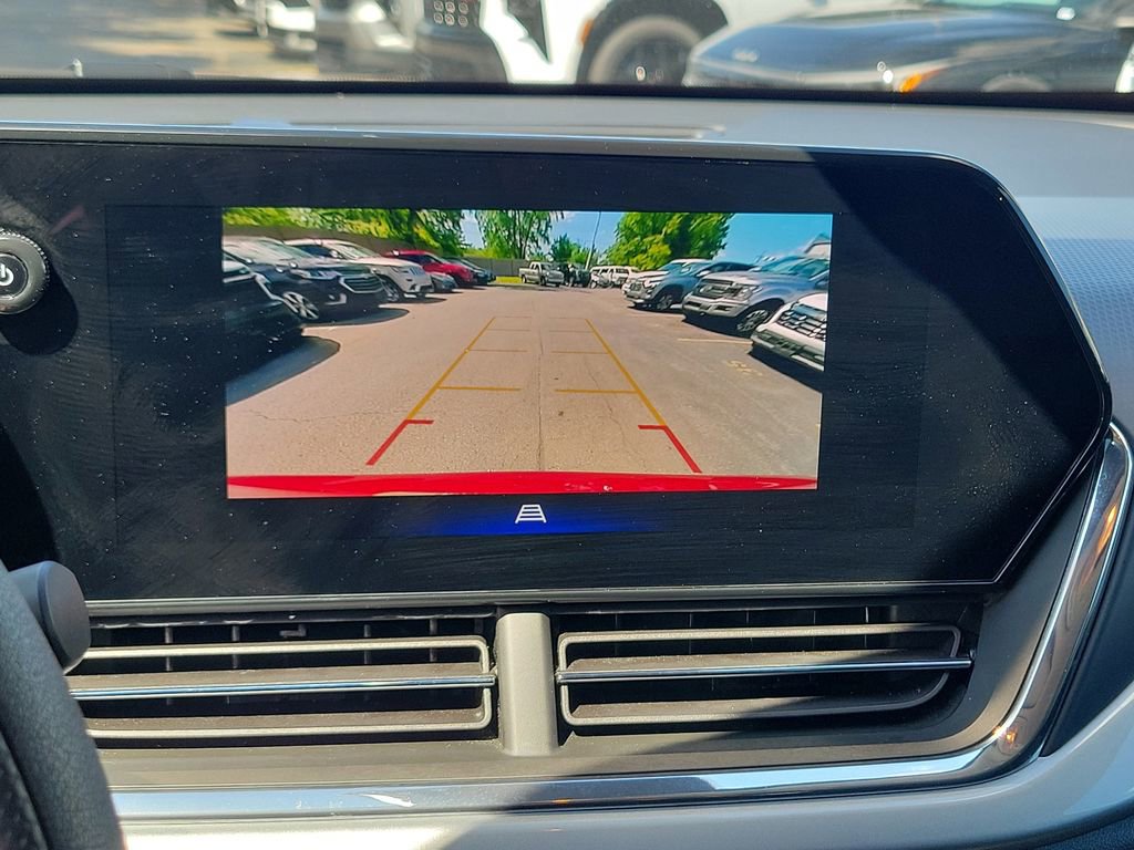 Used 2025 Chevrolet Trax LT FWD image 30