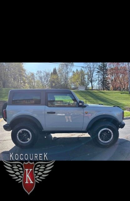 Used 2022 Ford Bronco Badlands AWD/4WD image 3