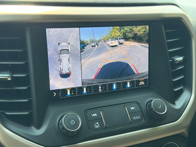 Used 2020 GMC Acadia Denali w/ Technology Package FWD image 29