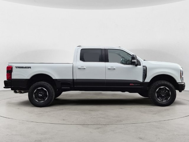 Certified 2025 Ford F350 King Ranch w/ Tremor Off-Road Package AWD/4WD image 4