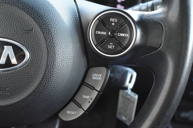 Used 2017 Kia Soul + image 20