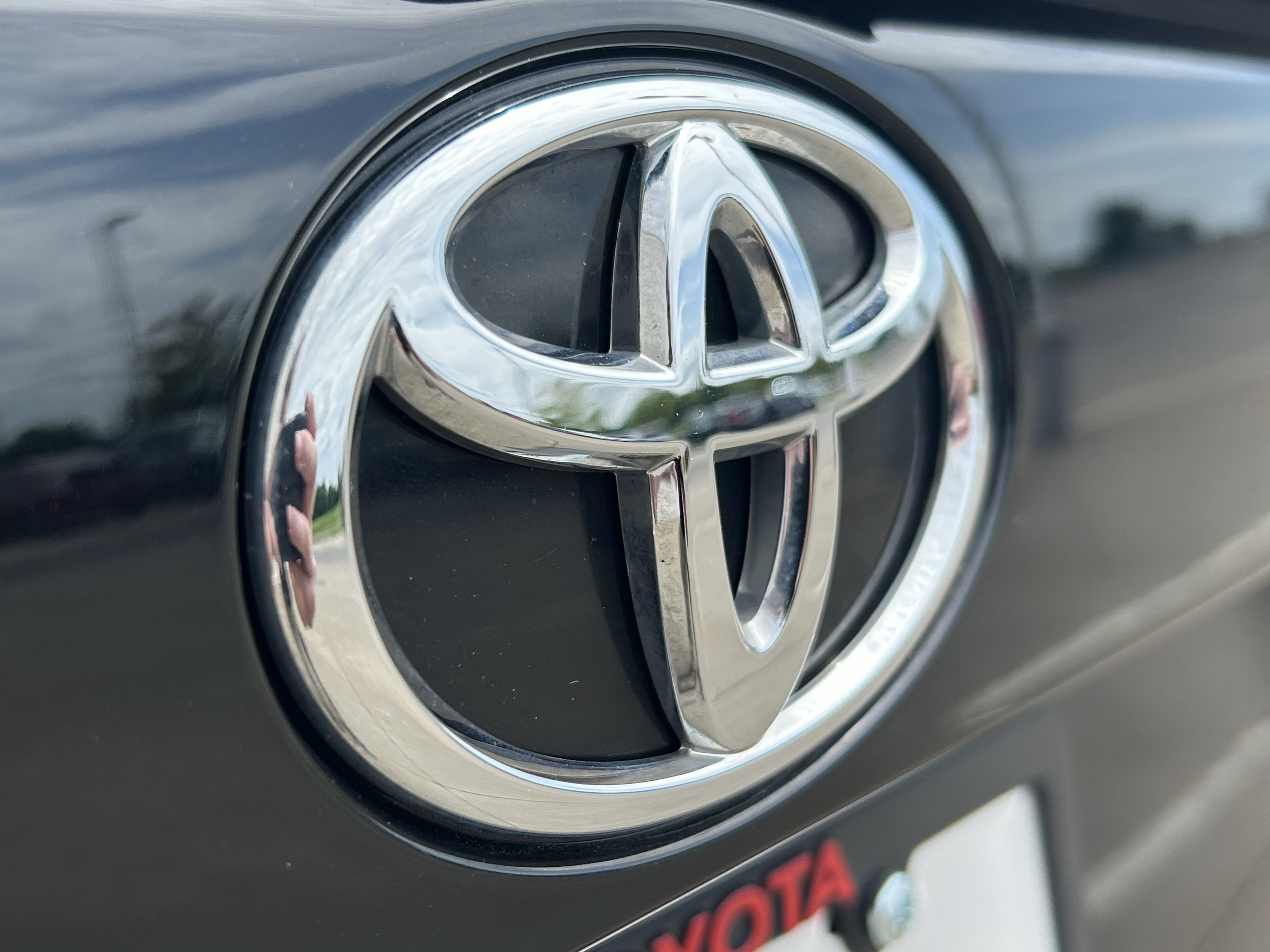 Certified 2025 Toyota RAV4 XLE FWD image 7