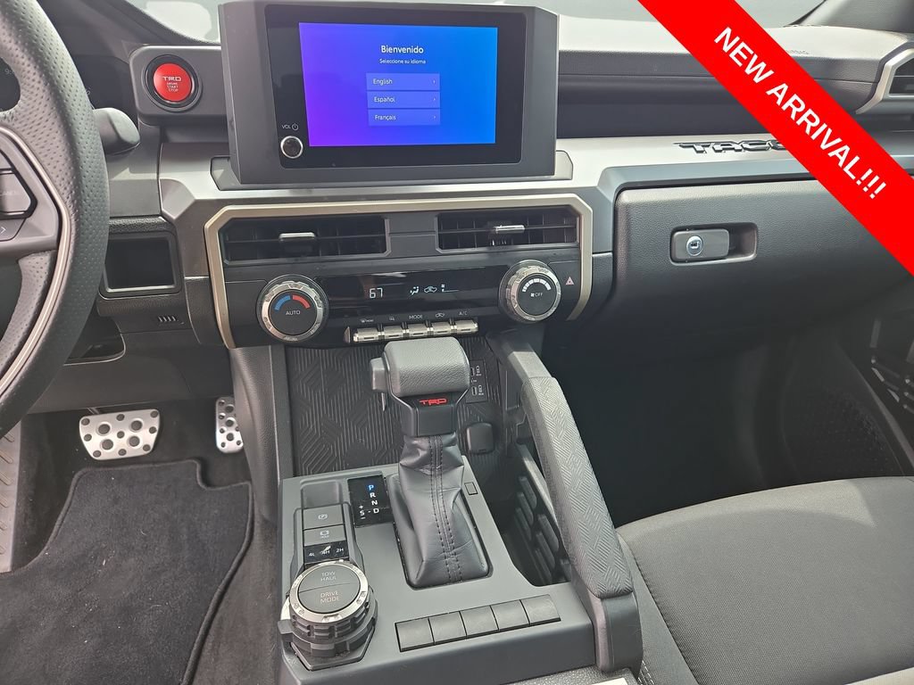 Used 2025 Toyota Tacoma TRD Sport AWD/4WD image 20