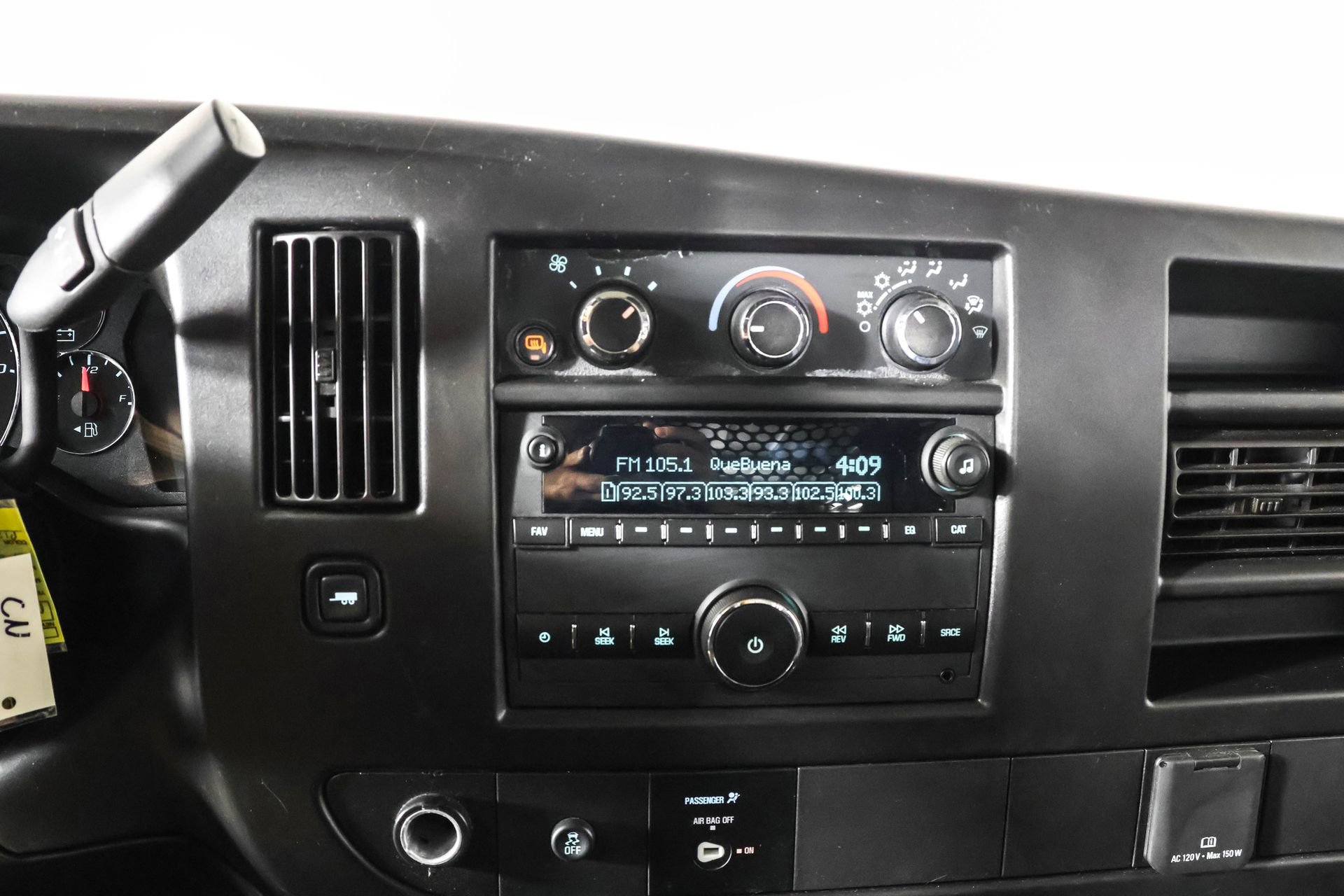 Used 2023 Chevrolet Express 2500 w/ Driver Convenience Package image 28